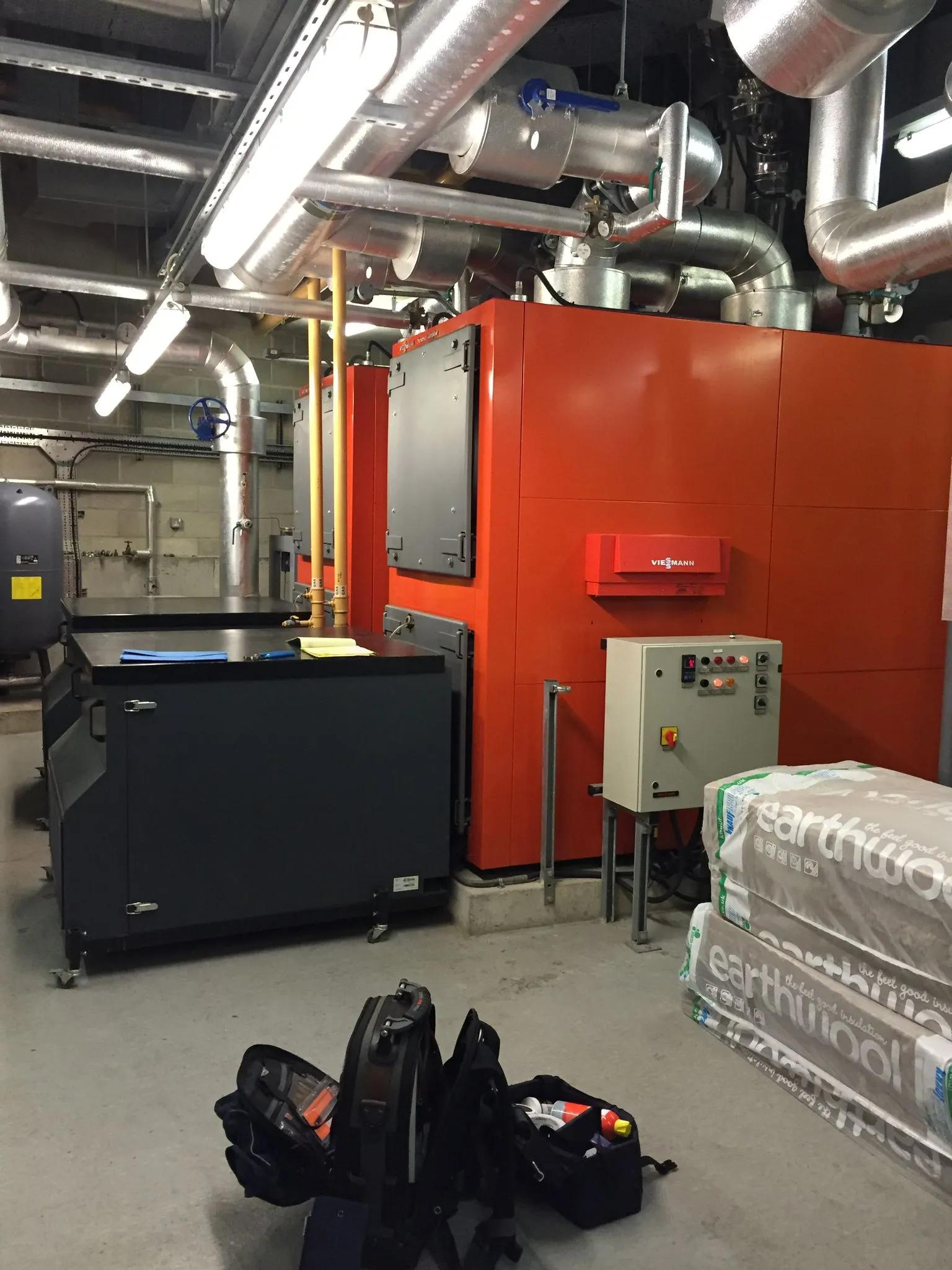 local gas engineer Weybridge, KT13